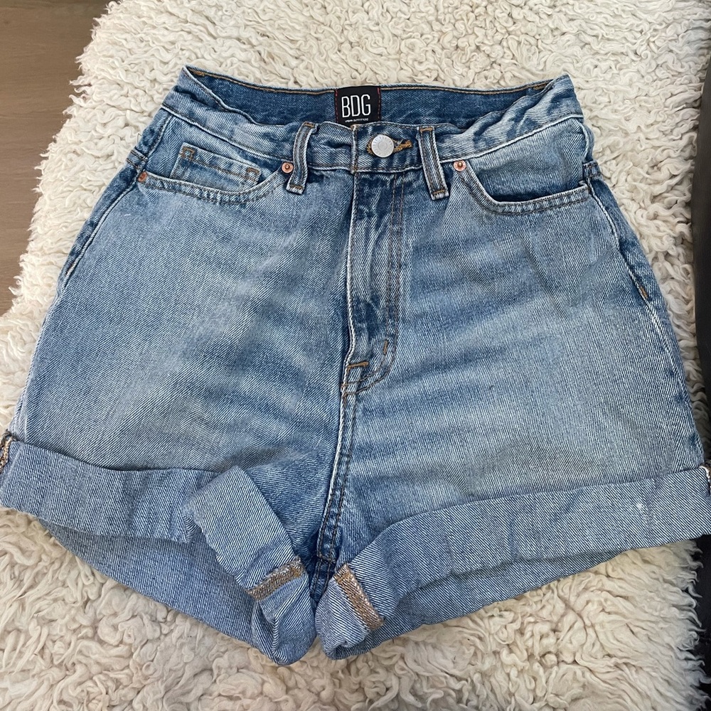 BDG HIGHWAISTED DENIM SHORTS